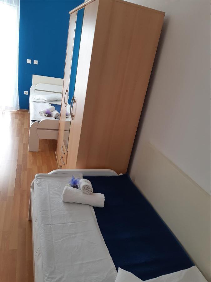 Apartments Gaj Brodarica  Exterior photo