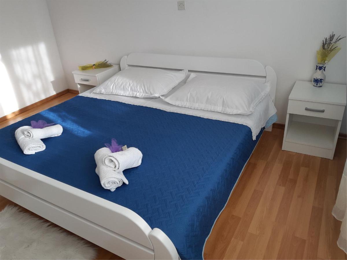 Apartments Gaj Brodarica  Exterior photo